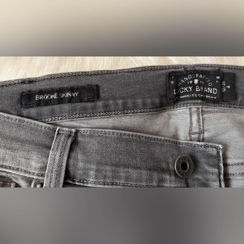 Lucky Brand Brooke Skinny Gray Jeans - Picture 4 of 4